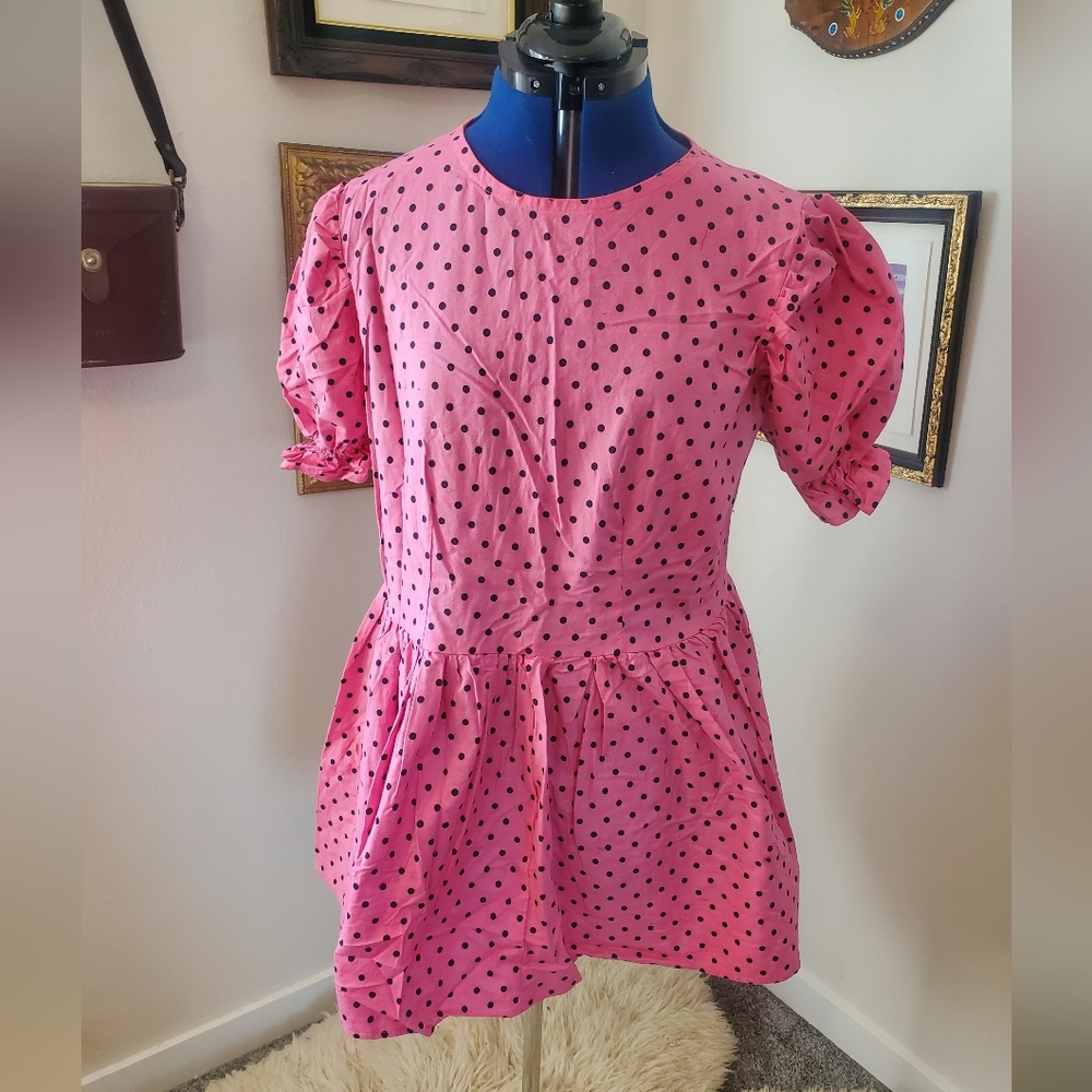 Vintage 70s 80s women's handmade pink polka dot mini dress. Medium to large